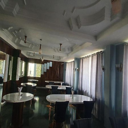 Akolia Oyo Hotel Rajshree מראה חיצוני תמונה