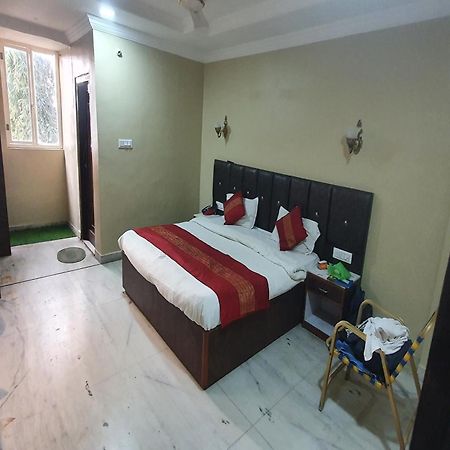 Akolia Oyo Hotel Rajshree מראה חיצוני תמונה